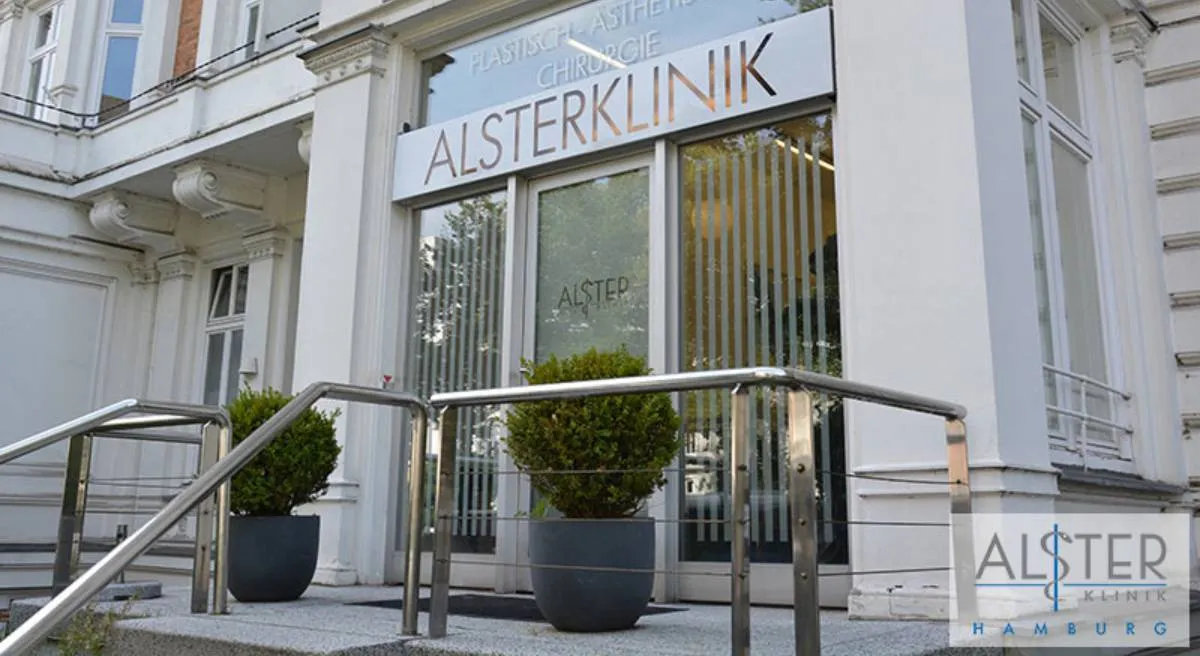 Eingang der Alster-Klinik an der Rothenbaumchaussee
